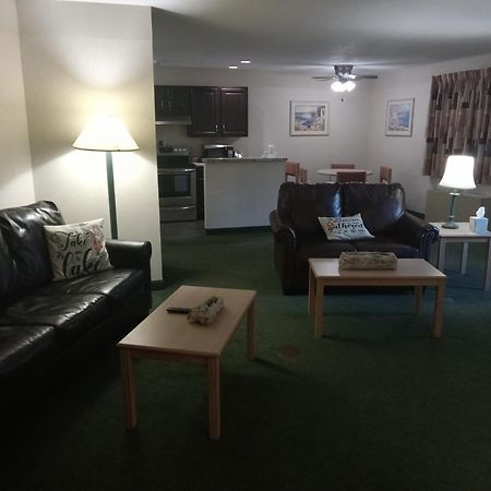 Paradise Shores Hotel Holcombe Экстерьер фото