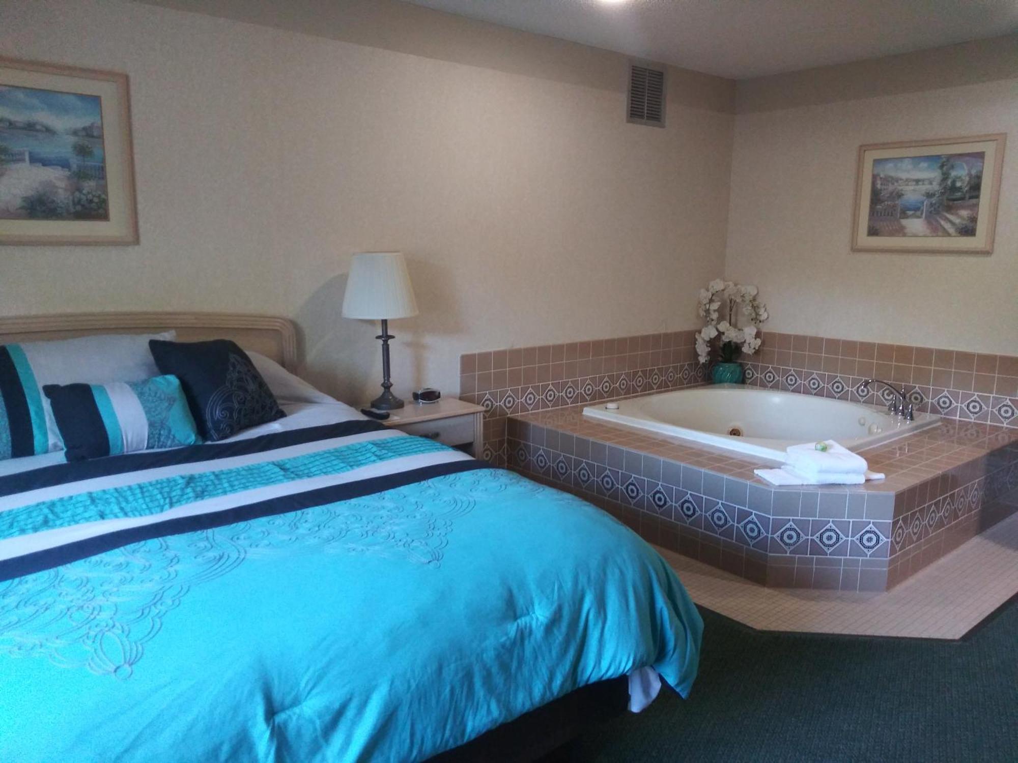 Paradise Shores Hotel Holcombe Экстерьер фото